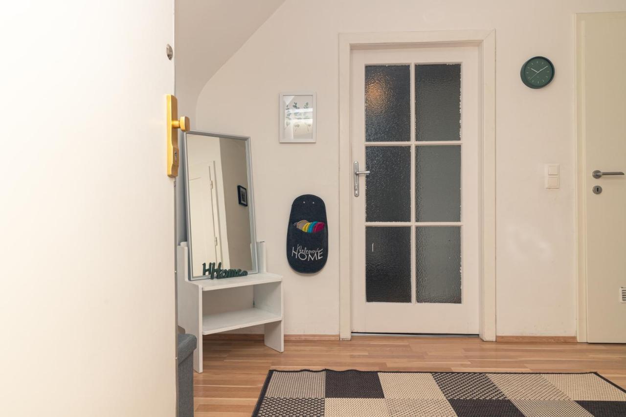 Milky Way Top Floor 2-Bedroom Apartment Air Condition Wina Bagian luar foto